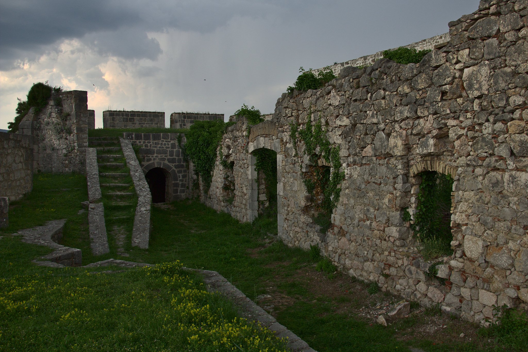 Canon EOS 60D sample photo. Fortress of knin, upper yard photography