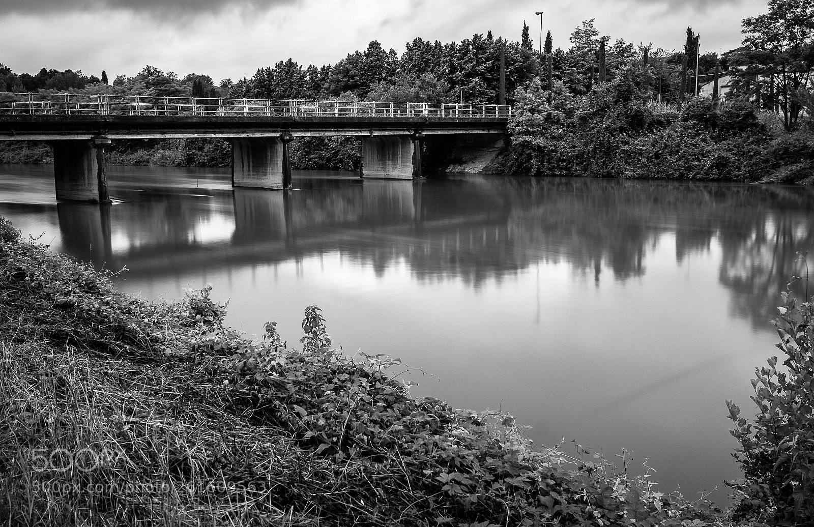 Fujifilm X-T10 sample photo. .. lungo il fiume sull'acqua .. photography