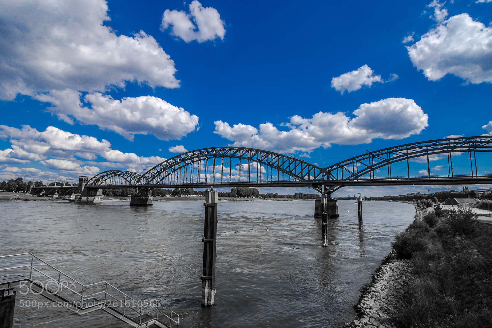 Canon EOS 700D (EOS Rebel T5i / EOS Kiss X7i) sample photo. Cologne rheinauhafen photography
