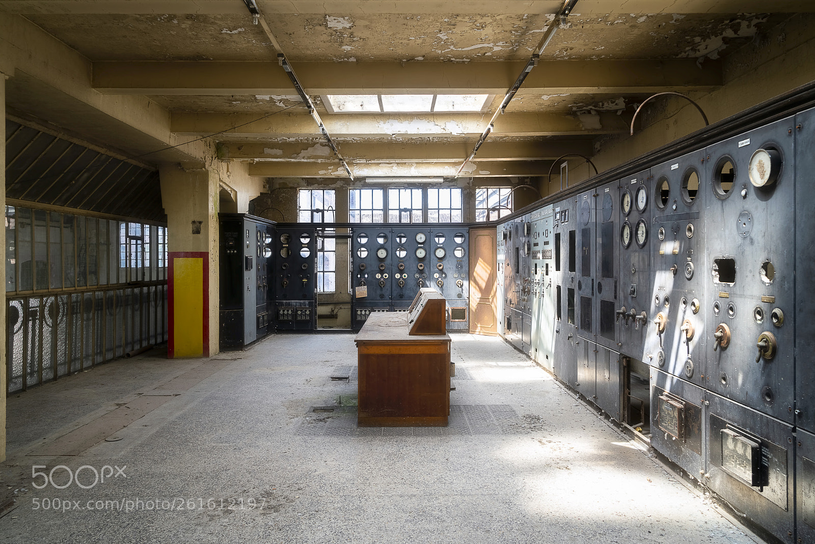 Sony a7R II sample photo. Abandoned controlroom. photography