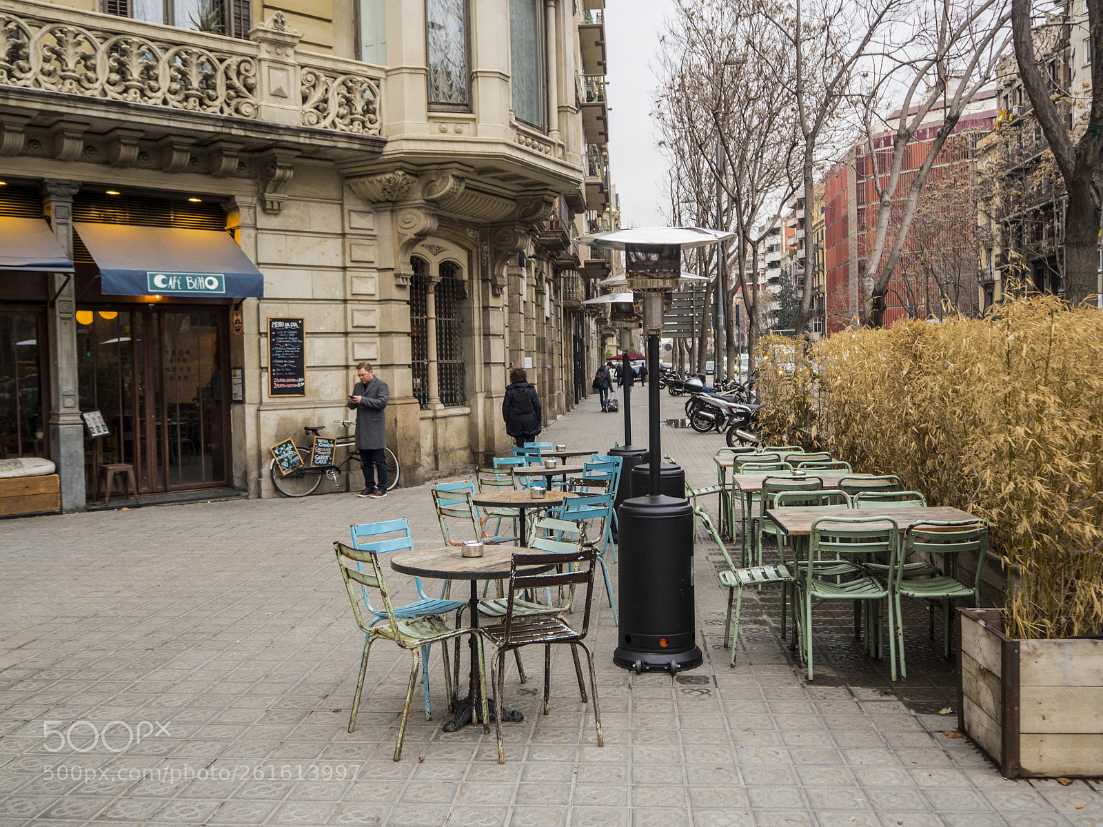 Olympus OM-D E-M5 II sample photo. Streets of barcelona 1/5 photography
