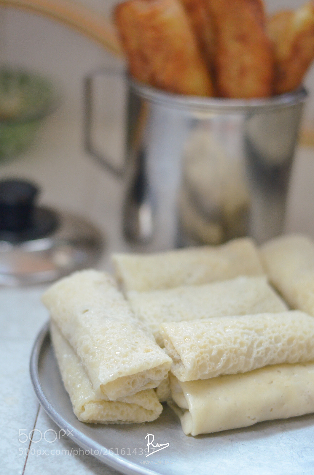 Nikon D7000 sample photo. Indonesian spring rolls photography