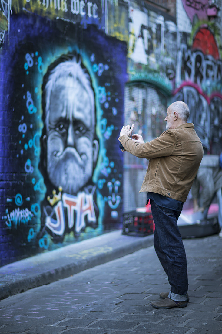 Canon EOS-1D X sample photo. Shooting strangers photography