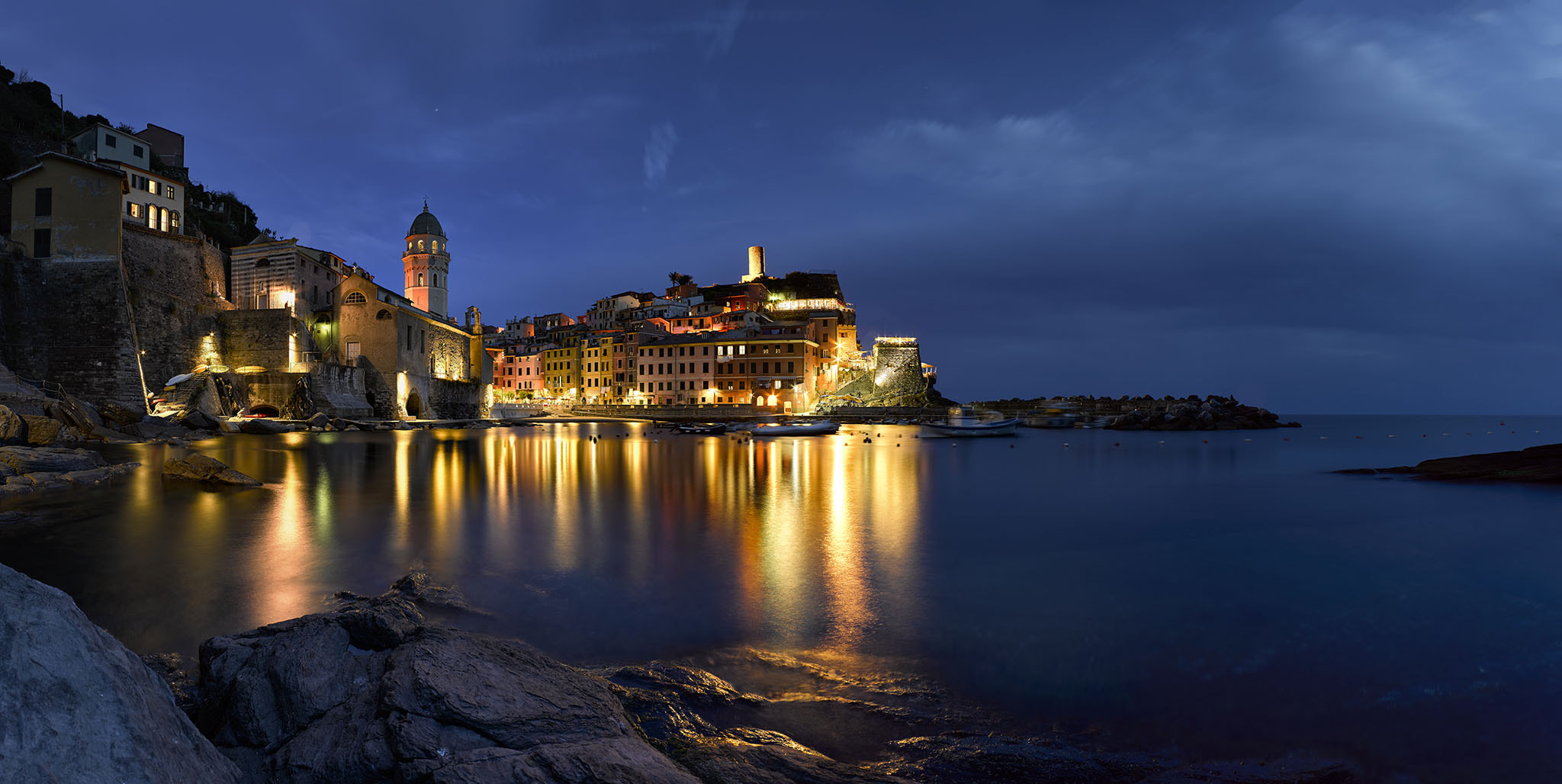 Leaf Credo 50 sample photo. Vernazza panoram night kopieren photography