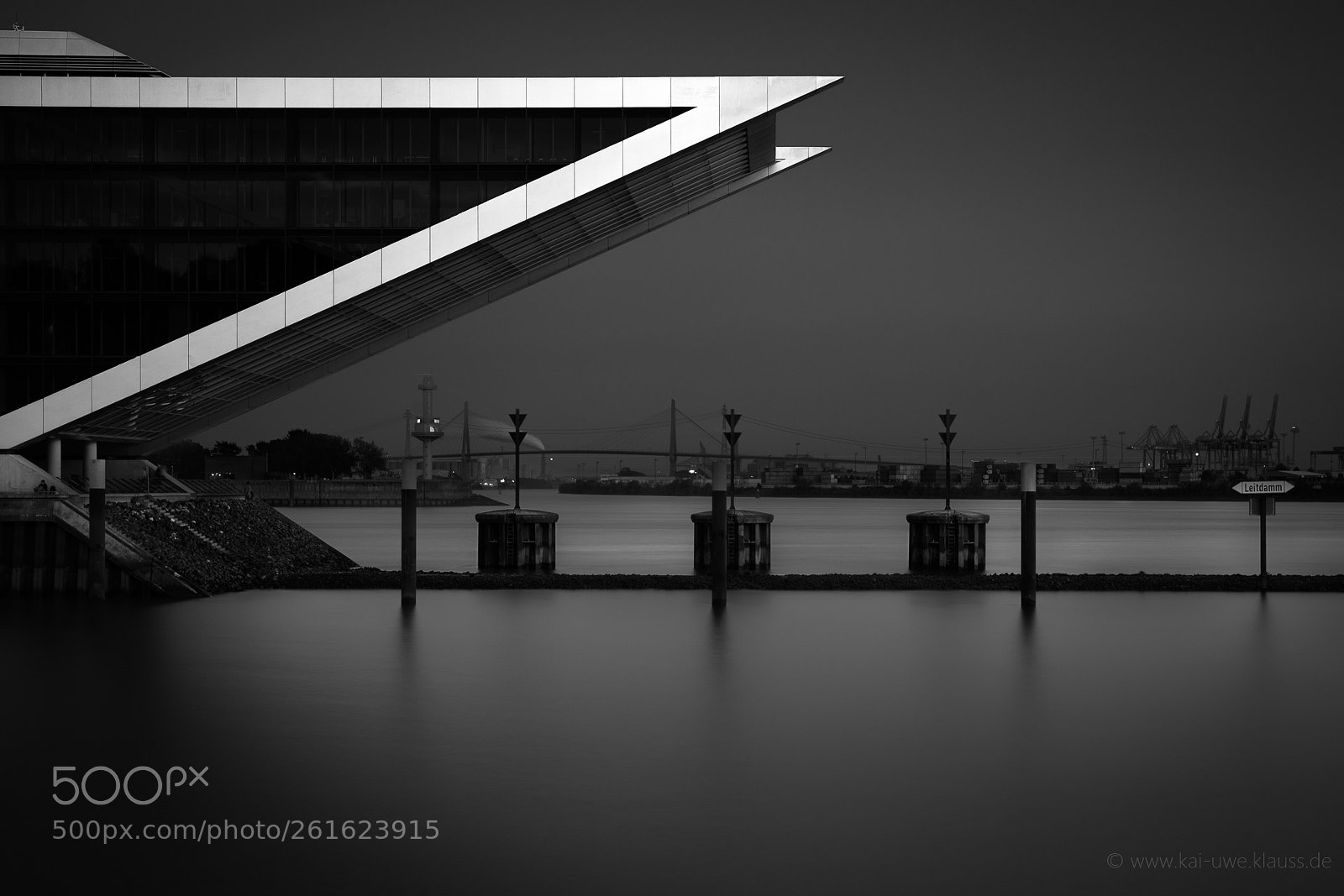 Canon EOS 5D Mark IV sample photo. Dockland photography