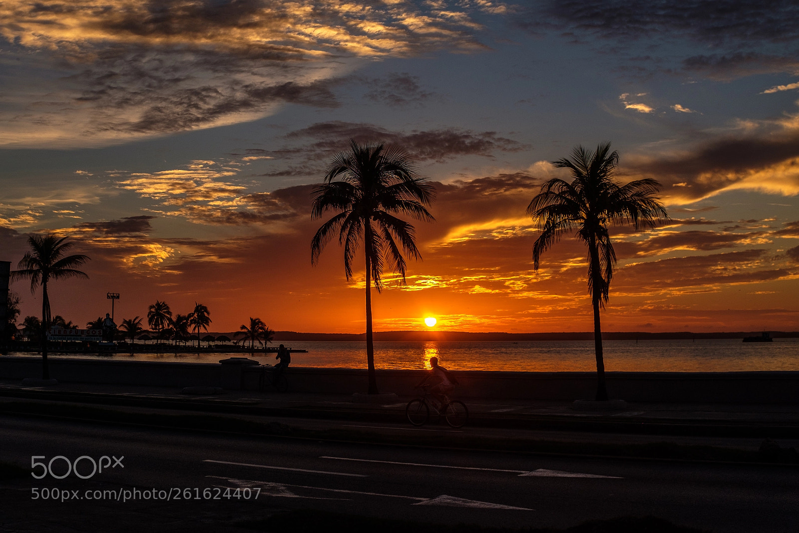 Fujifilm X100F sample photo. Cuban sunset photography