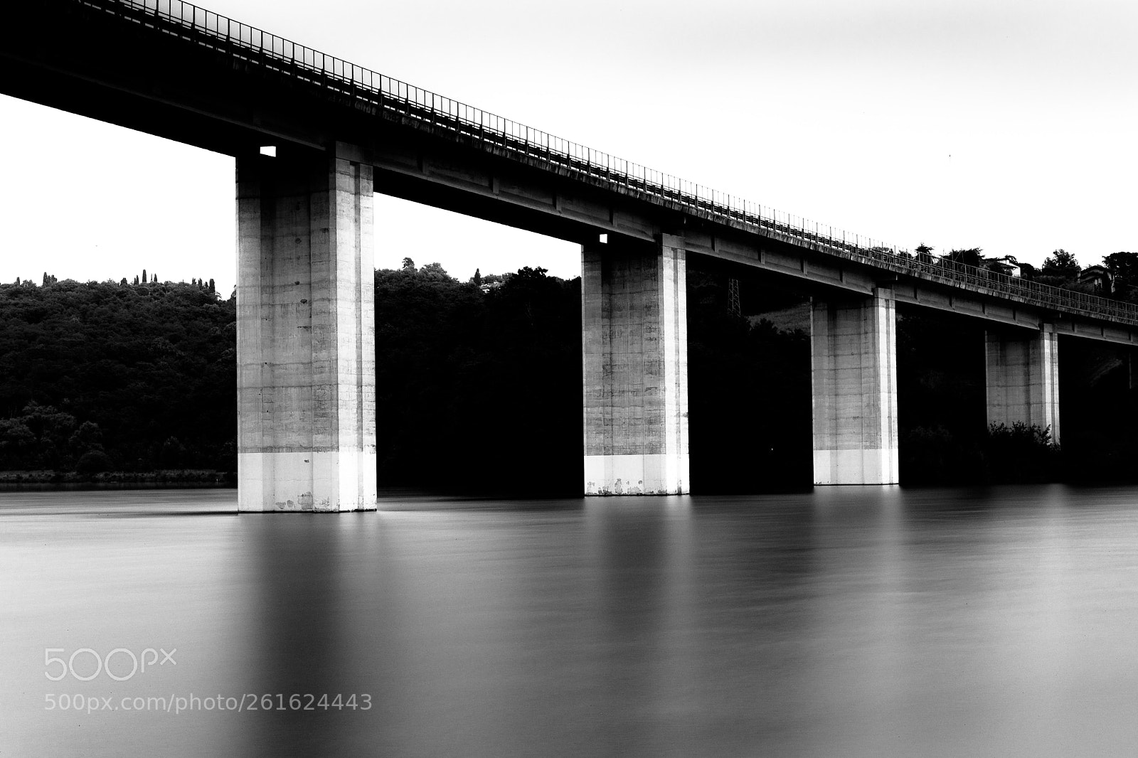 Nikon D5200 sample photo. The bridge photography
