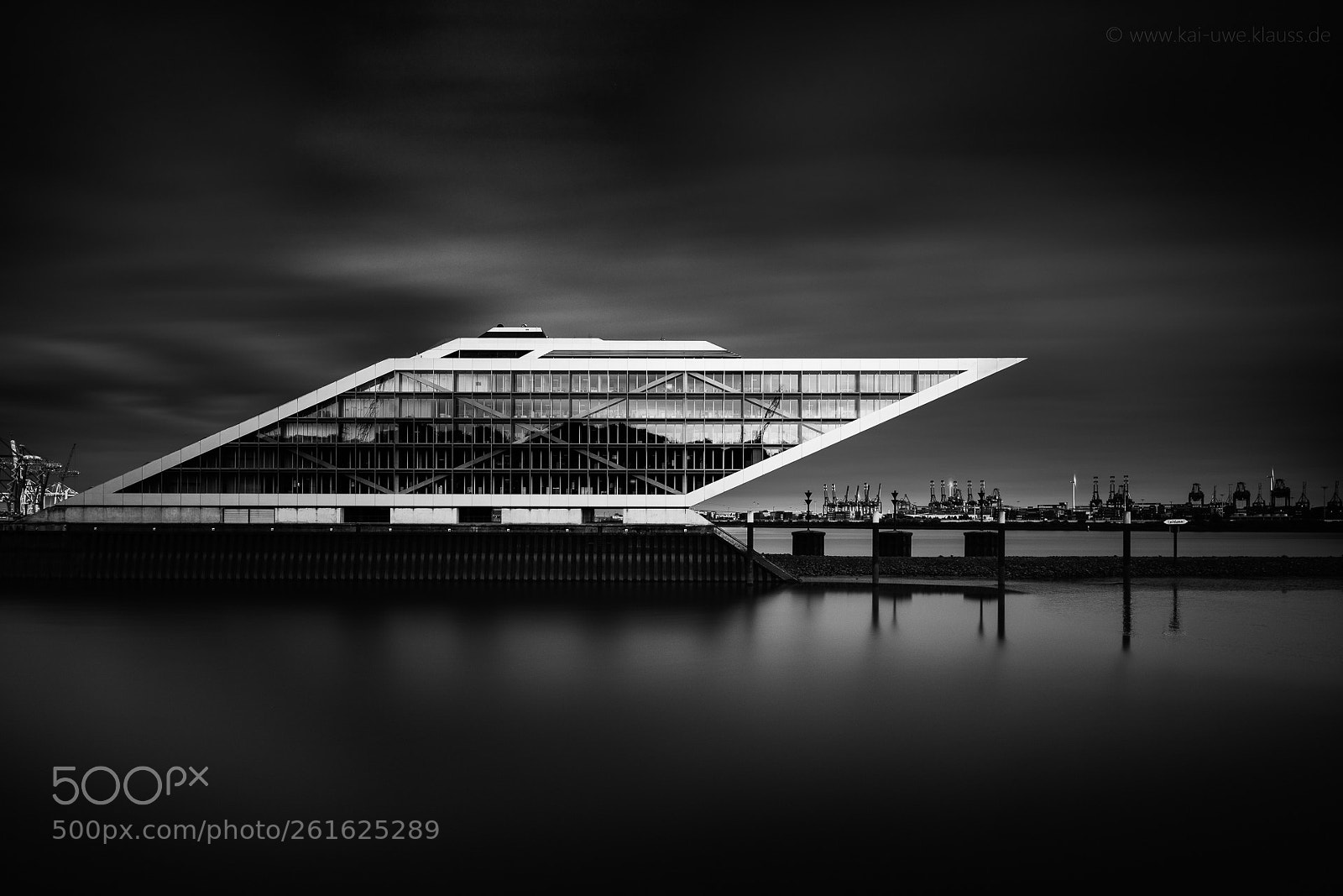 Canon EOS 5D Mark IV sample photo. Dockland photography