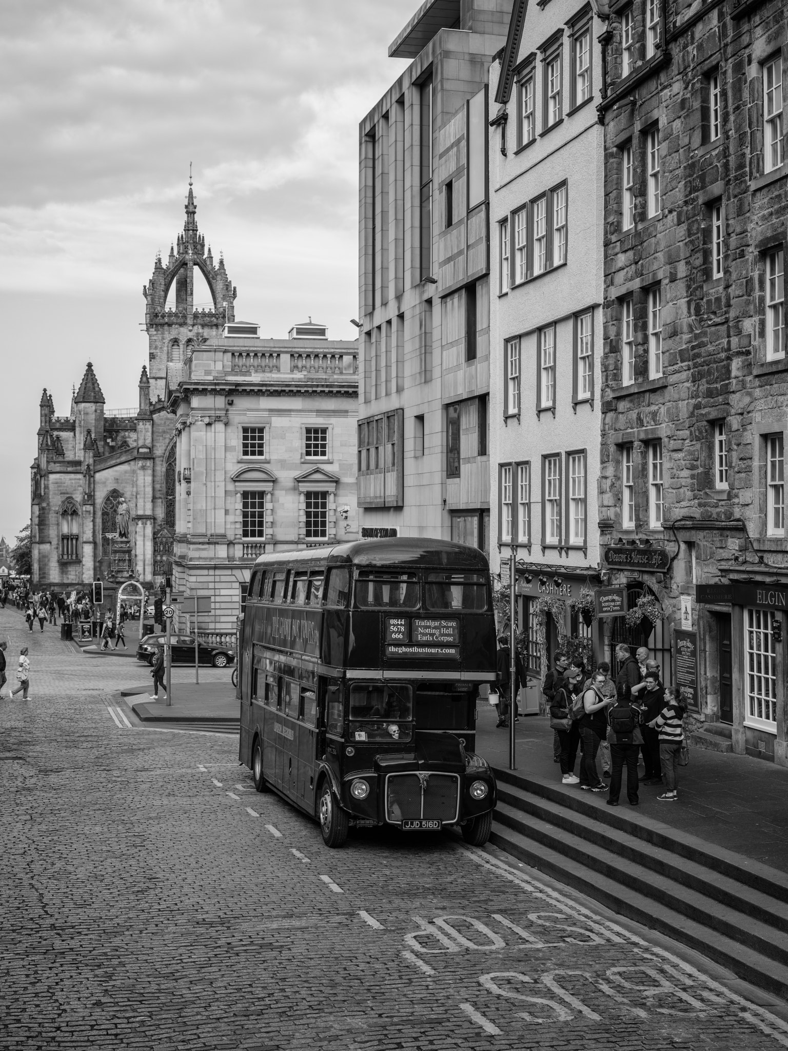 Fujifilm GFX 50S sample photo. Edinburgh photography