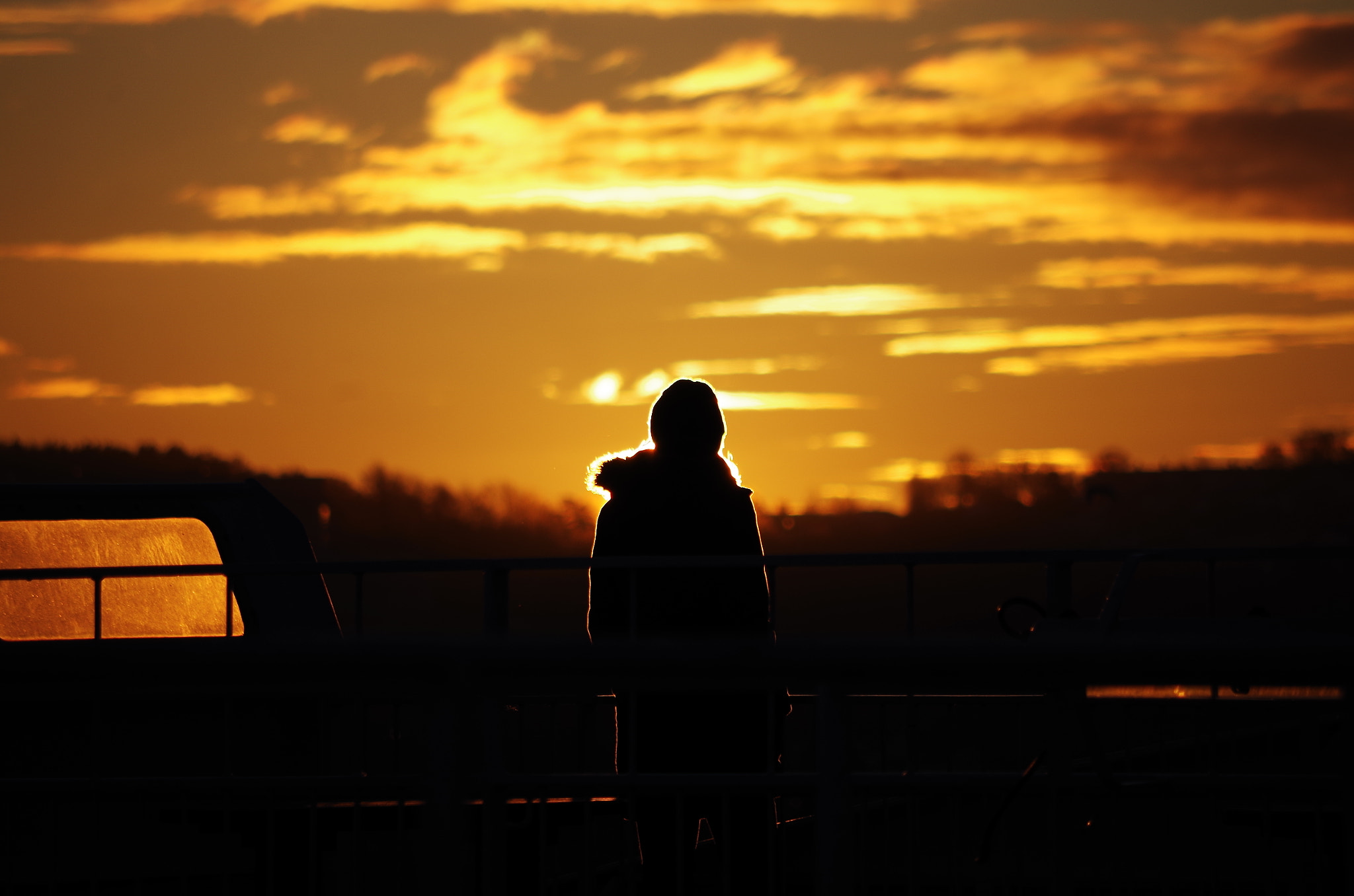 Pentax K-50 + smc Pentax-DA L 50-200mm F4-5.6 ED WR sample photo. Sunrise silhouette photography