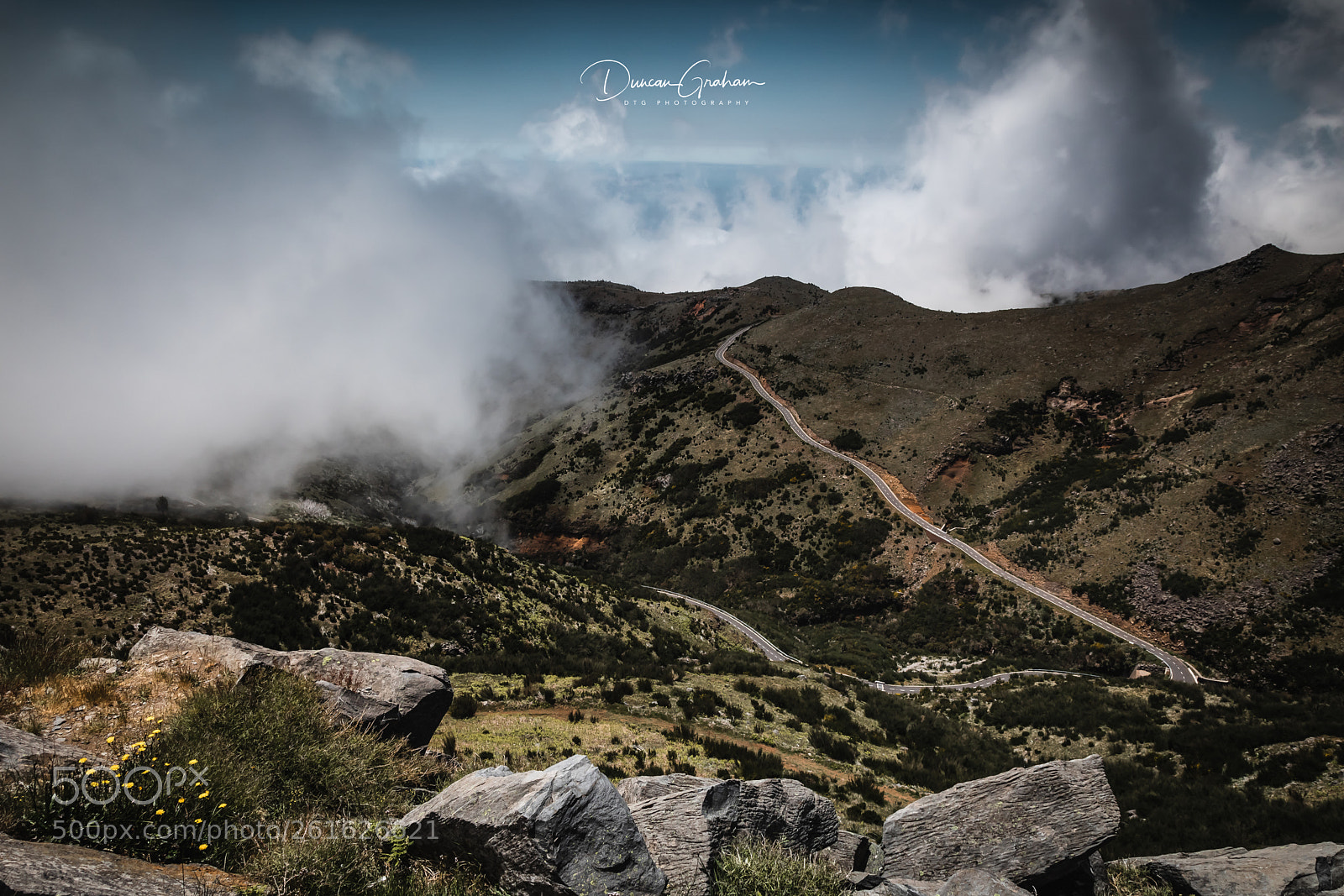 Canon EOS 5D Mark IV sample photo. Long and winding road photography