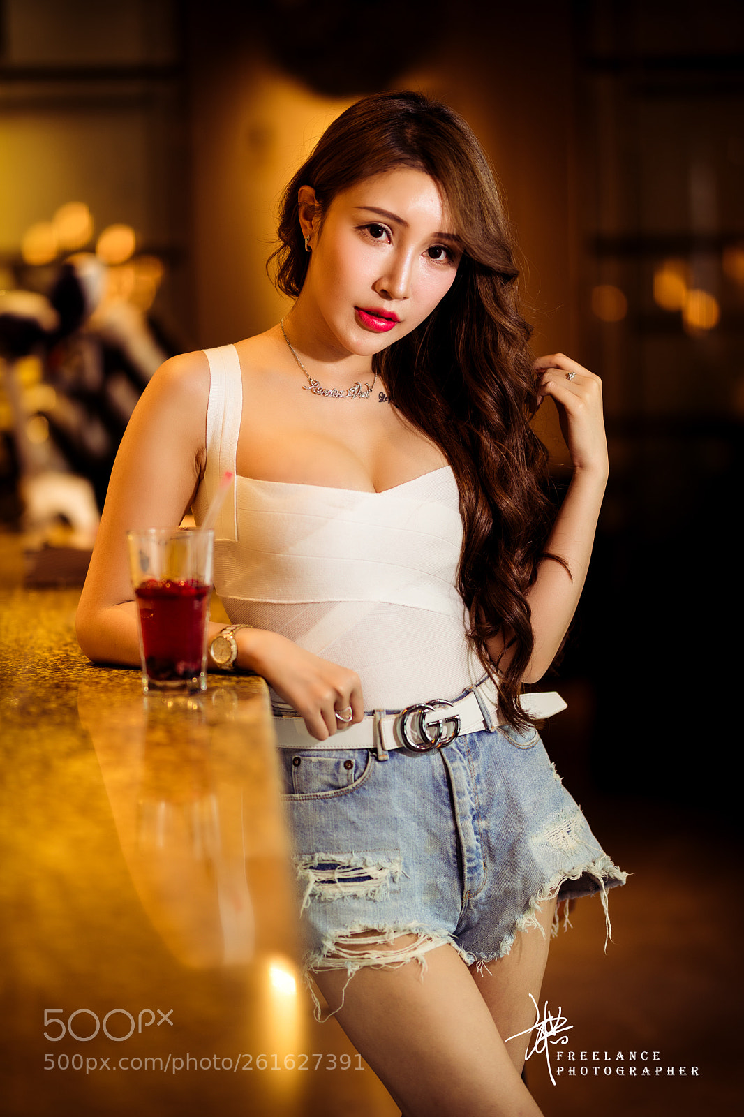 Canon EOS 5D Mark IV sample photo. 咖啡馆 photography