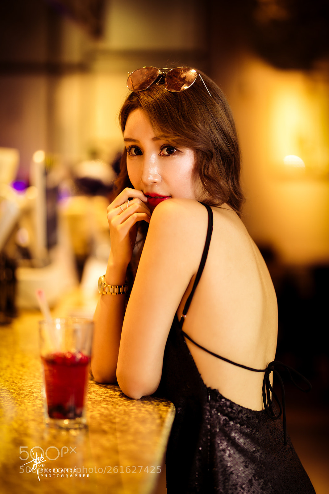 Canon EOS 5D Mark IV sample photo. 咖啡馆 photography