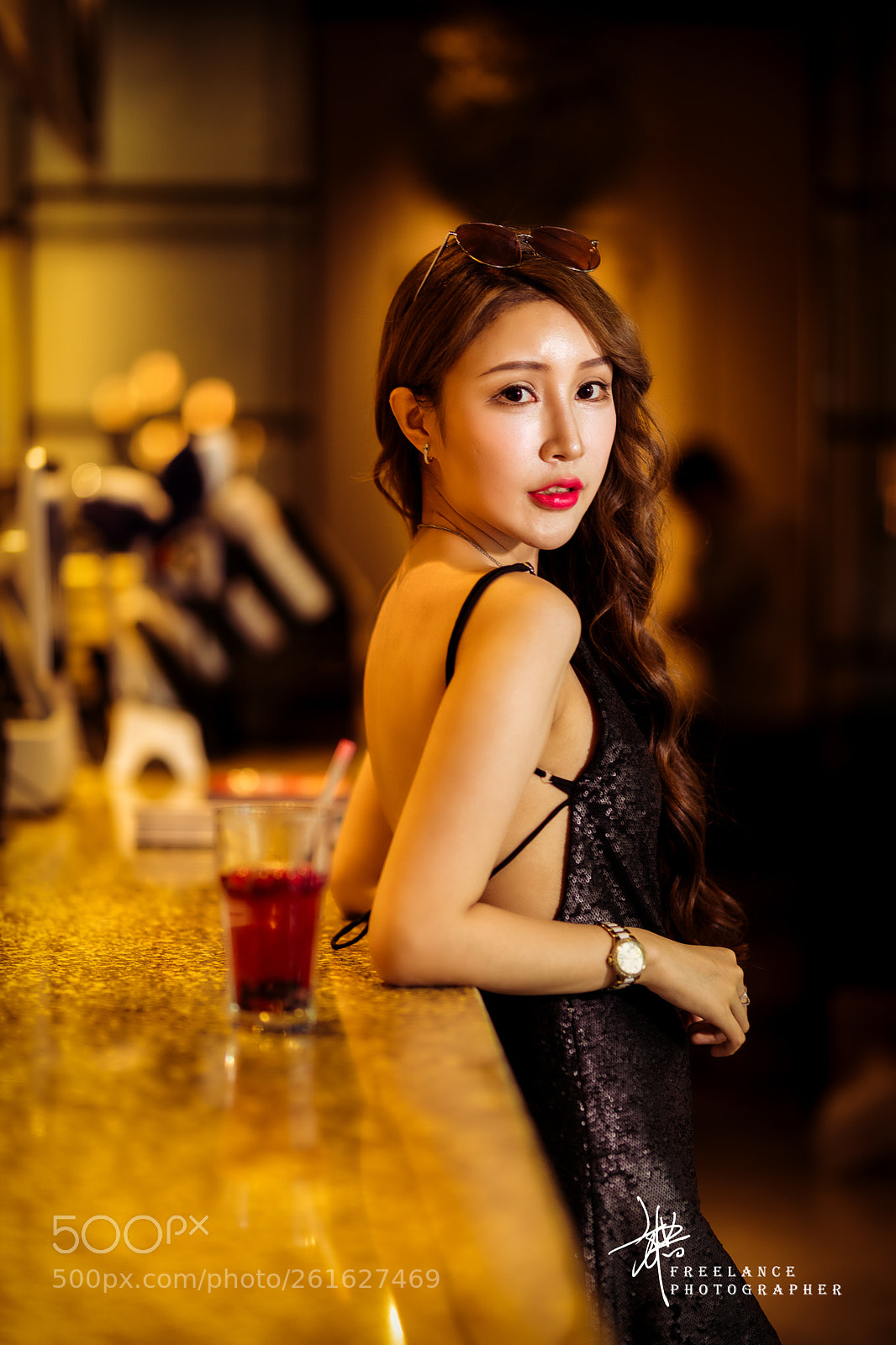Canon EOS 5D Mark IV sample photo. 咖啡馆 photography