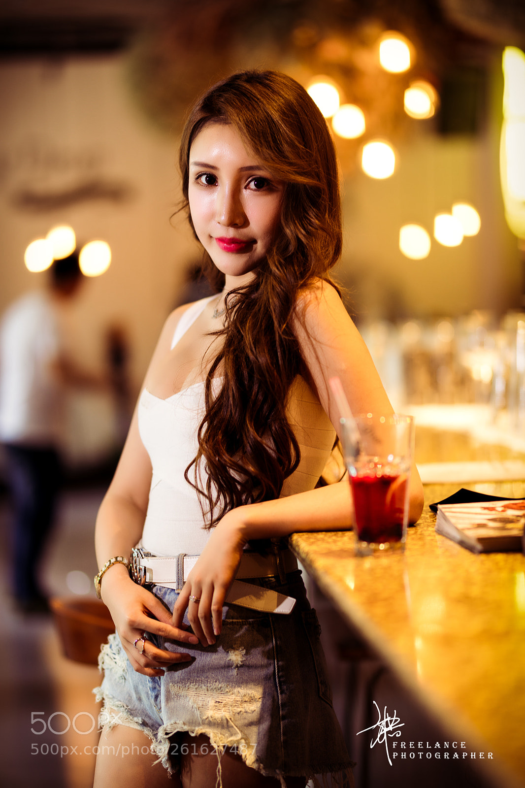 Canon EOS 5D Mark IV sample photo. 咖啡馆 photography