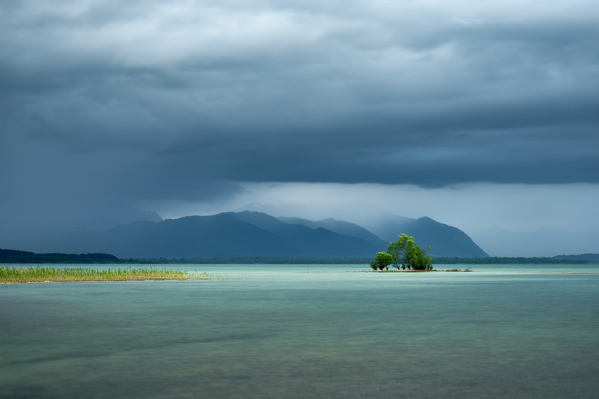 Sony FE 24-105mm F4 G OSS sample photo. Wild chiemsee photography