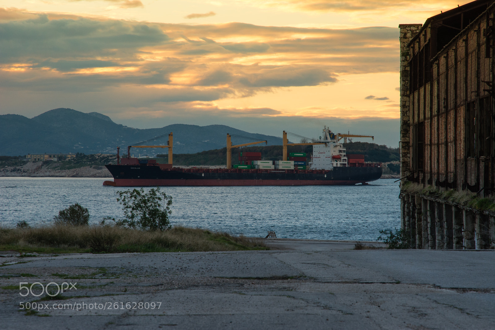 Nikon D7100 sample photo. Container ship photography