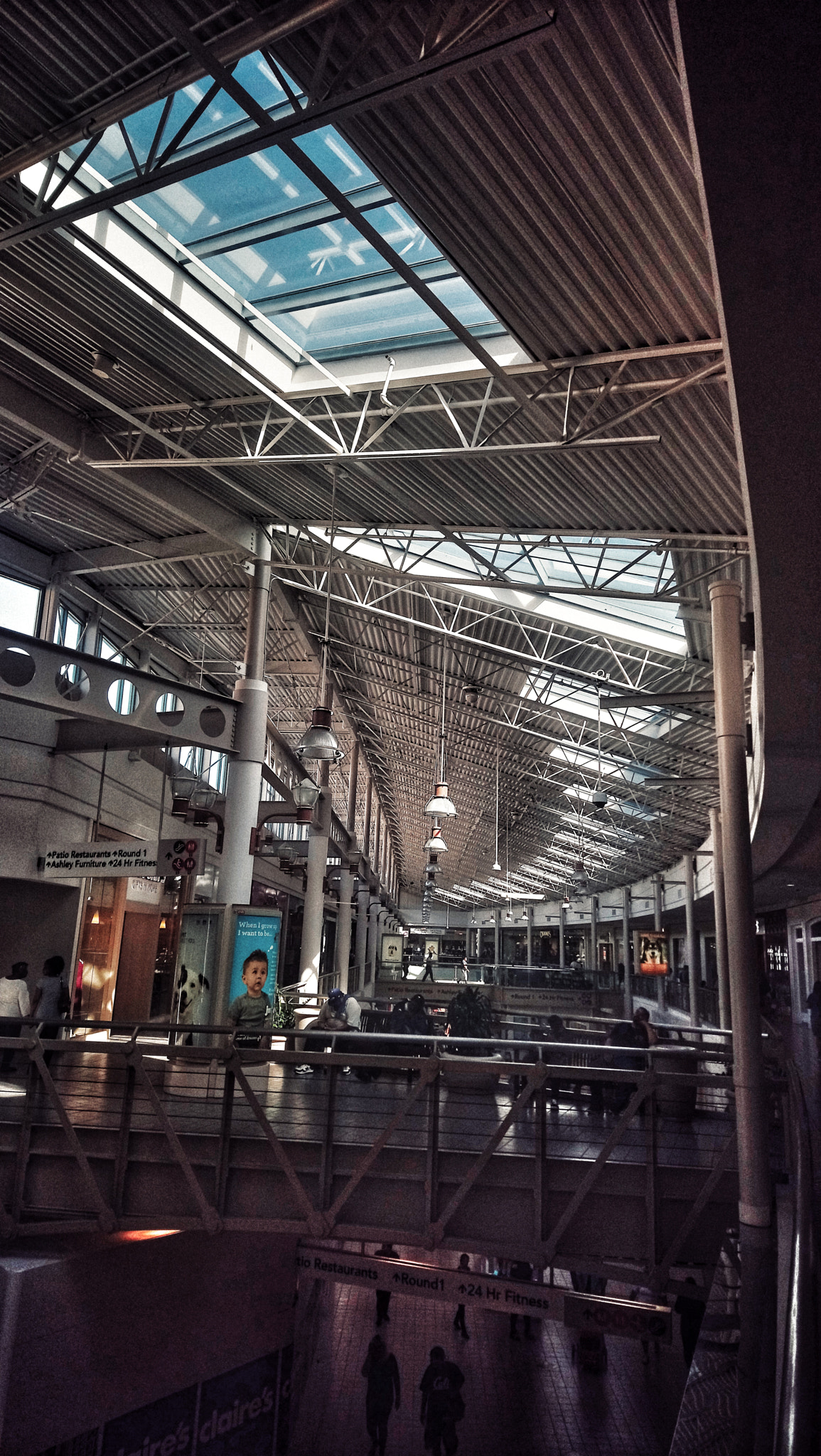 Sony Xperia XA1 Ultra sample photo. In the mall 2 photography