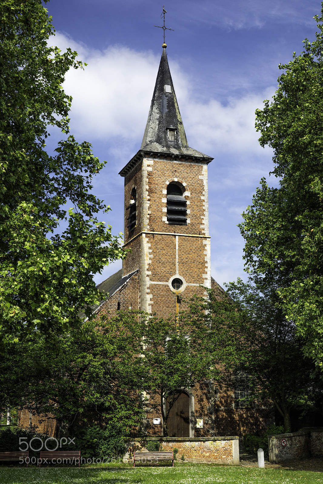 Canon EOS 5D Mark IV sample photo. Church thoricourt photography