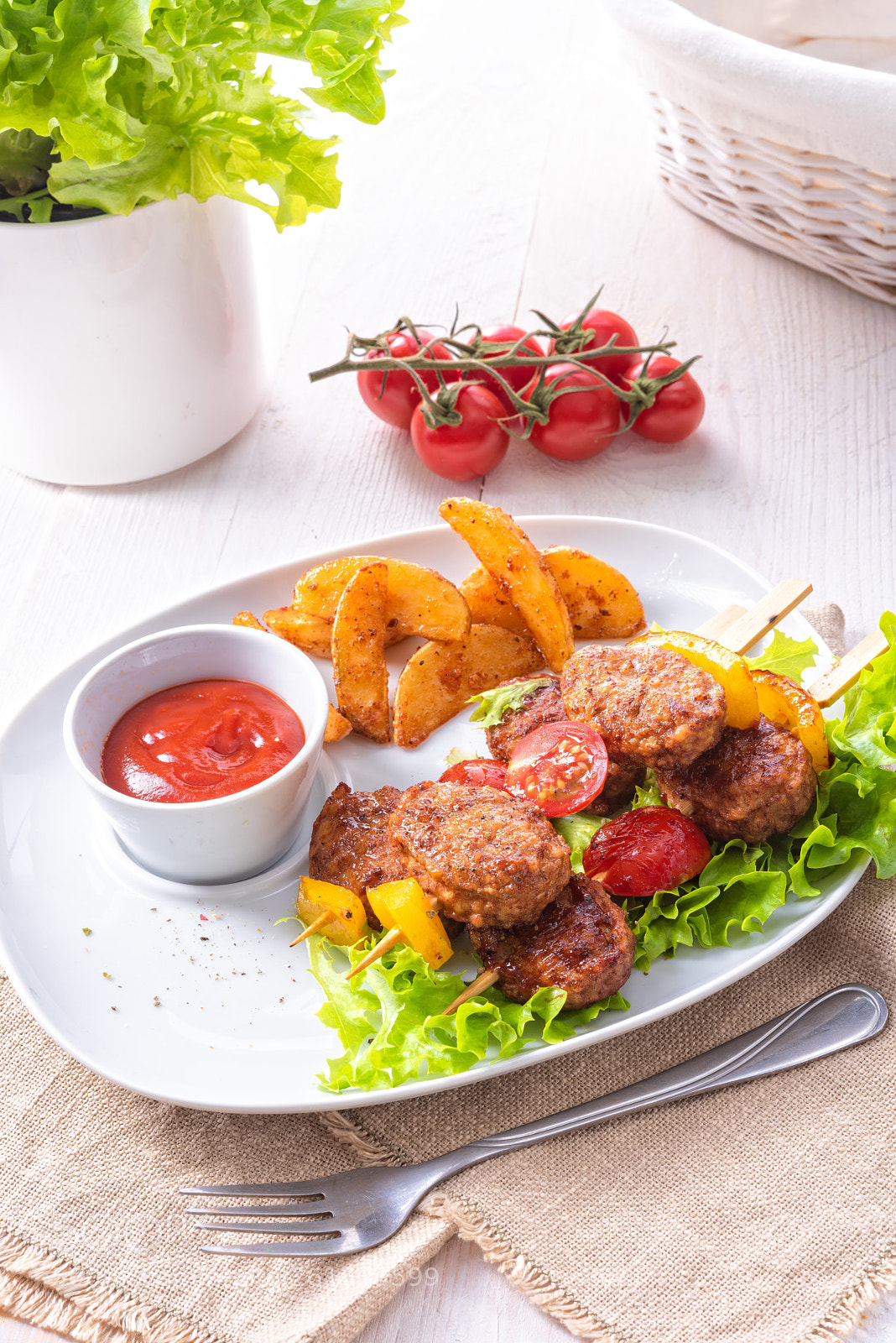 Nikon D810 sample photo. Meatballs skewers of tomato photography