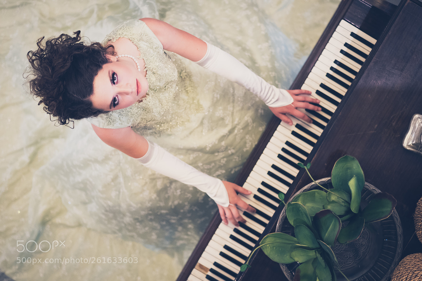 Fujifilm X-T2 sample photo. Pianist photography