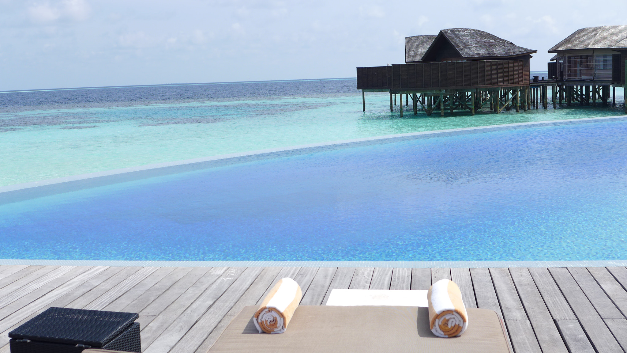 Leica D-Lux 6 sample photo. Maldives paradise, indian ocean, luxury resort photography