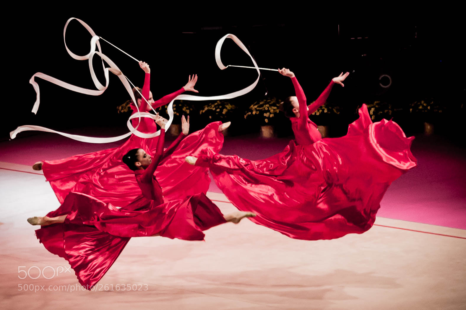 Canon EOS 6D sample photo. Women in red photography