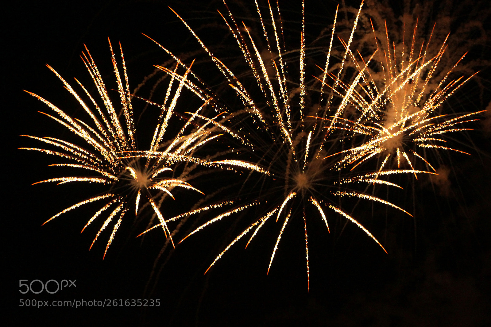 Canon EOS 500D (EOS Rebel T1i / EOS Kiss X3) sample photo. Fireworks photography