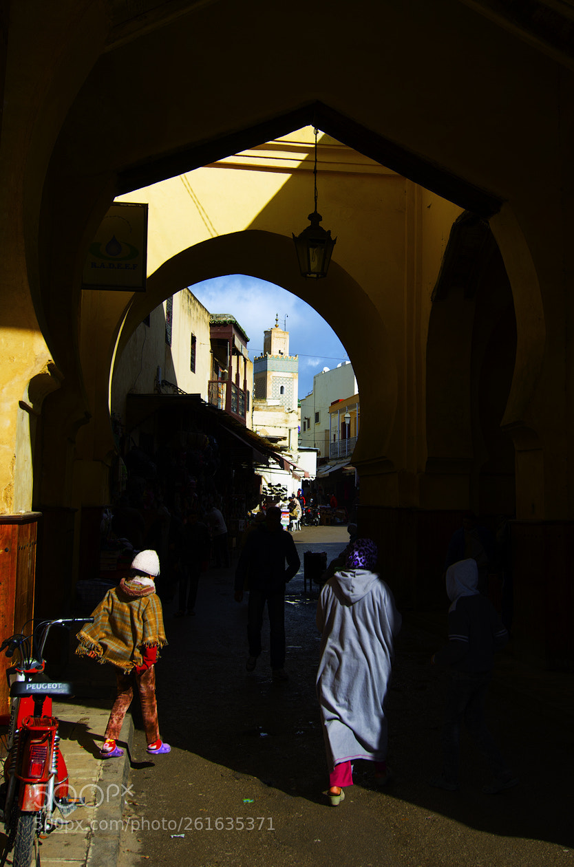 Pentax K-5 sample photo. Step into shadow photography