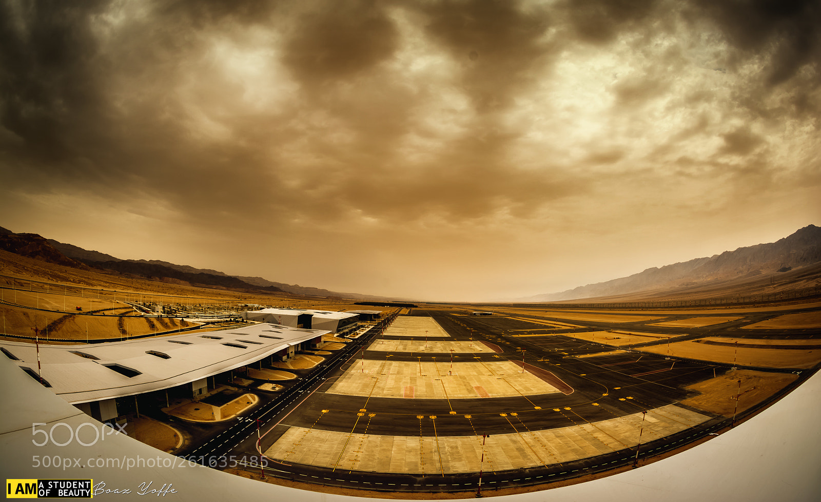 Nikon D7100 sample photo. Runway is ready for photography