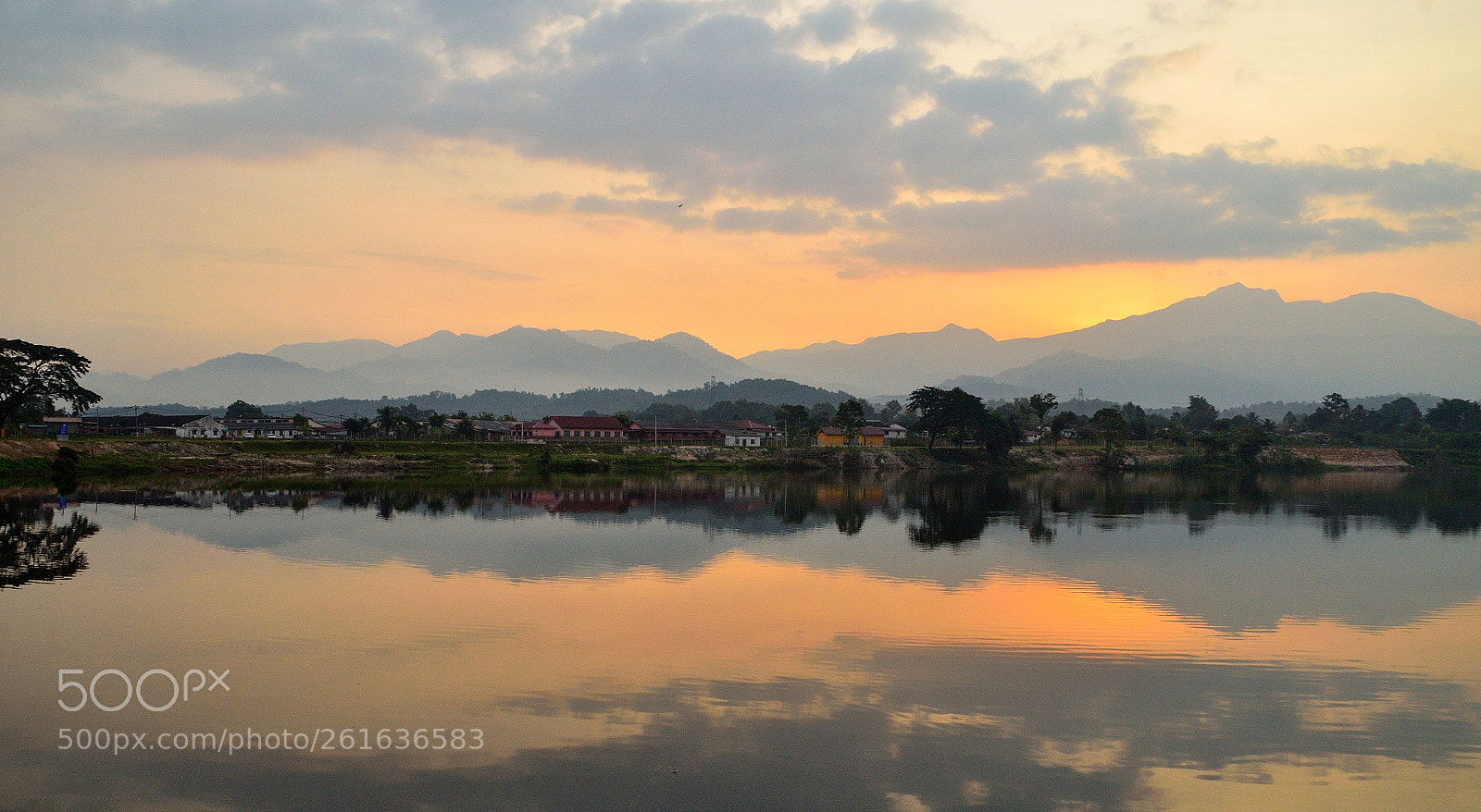 Nikon D7000 sample photo. Golden hour photography