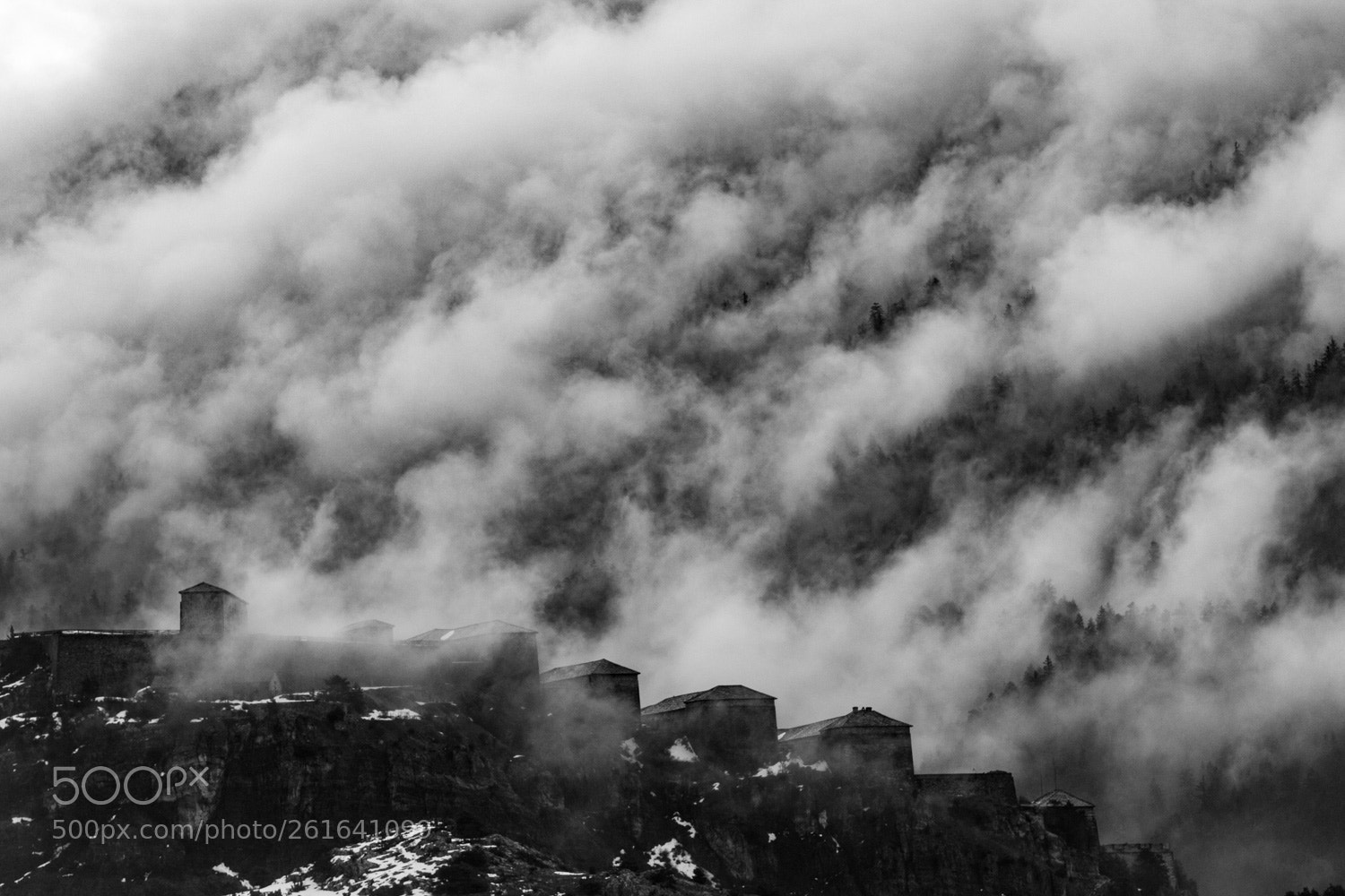 Canon EOS 70D sample photo. Fog castle photography