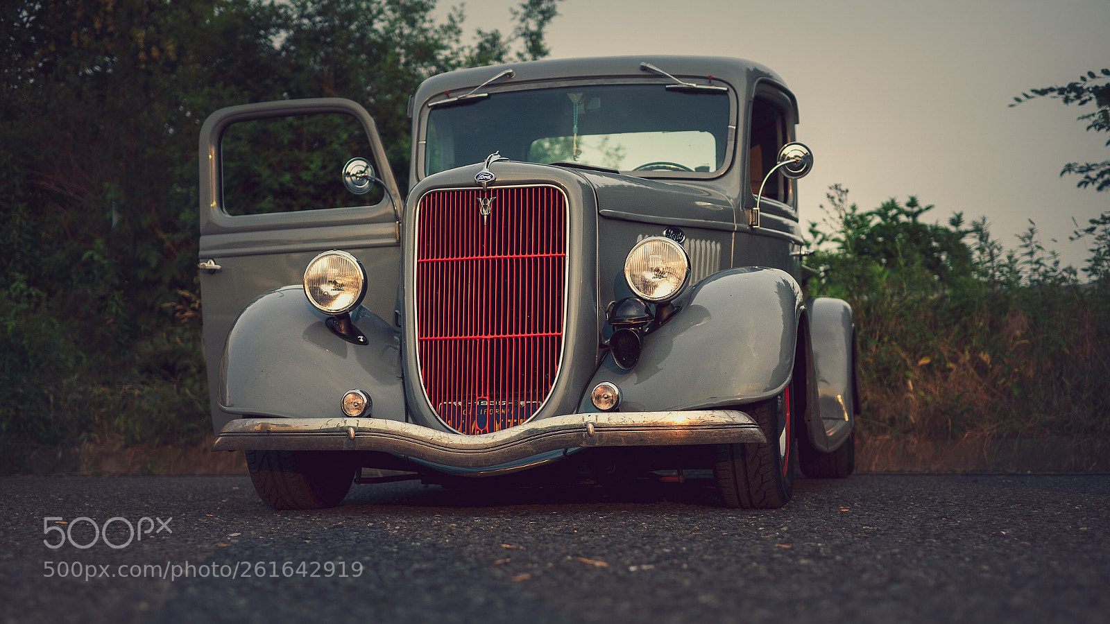 Fujifilm X-T1 sample photo. Ford photography