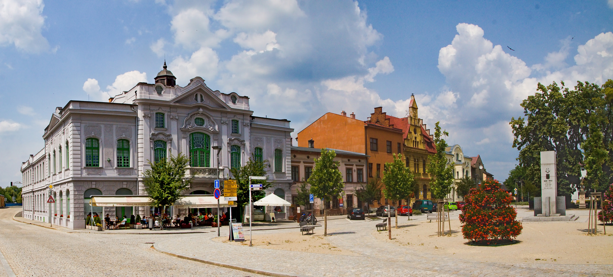 Canon EOS 50D + Canon TS-E 90mm F2.8 Tilt-Shift sample photo. City bohumín - freedom square photography