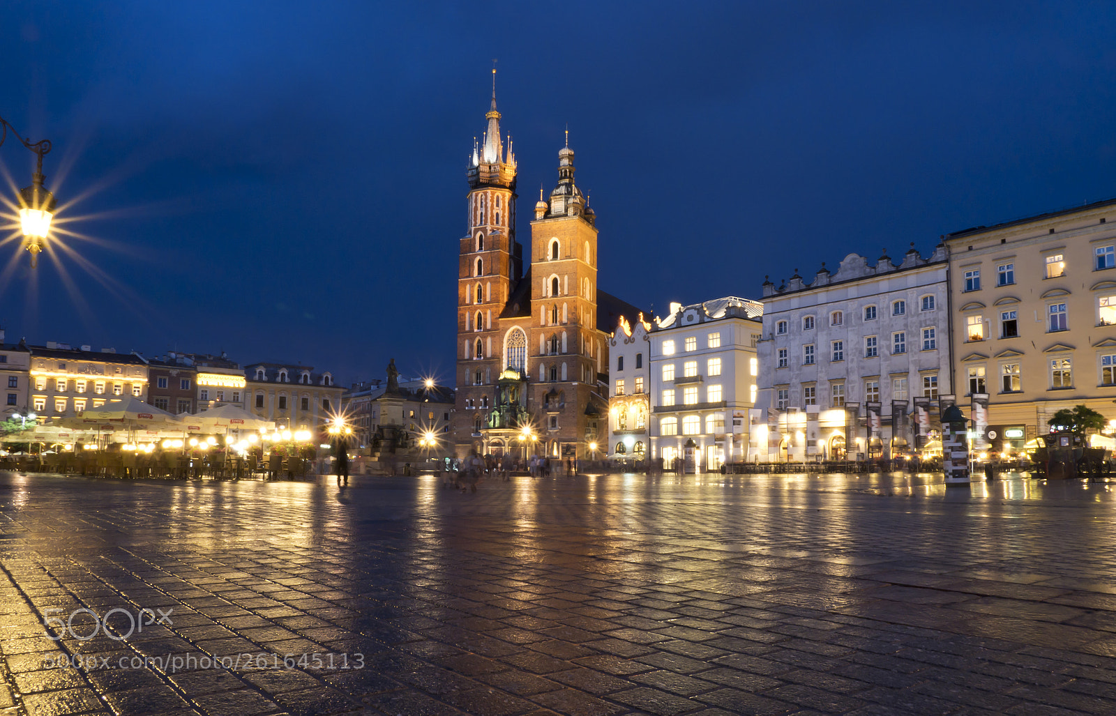 Olympus OM-D E-M1 Mark II sample photo. Nightshot in kraków photography