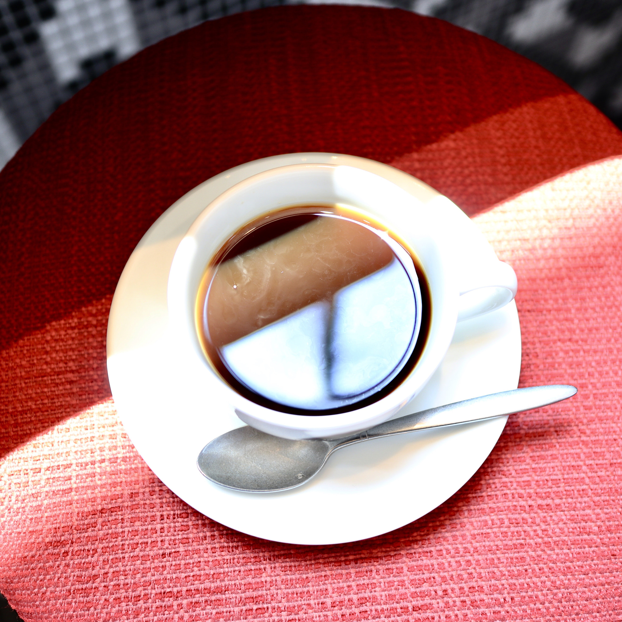 Canon EOS M50 (EOS Kiss M) sample photo. Light & shadow in coffee photography