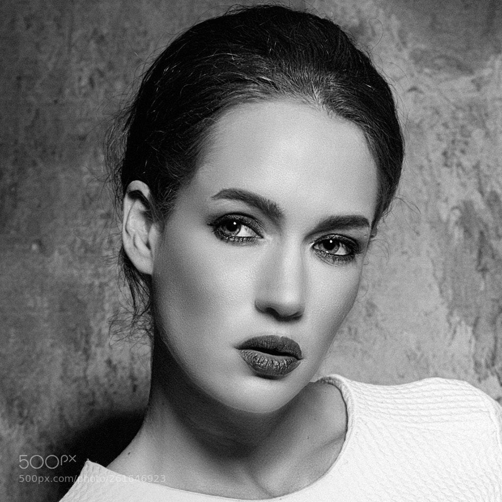 Nikon D810 sample photo. Pensive look photography