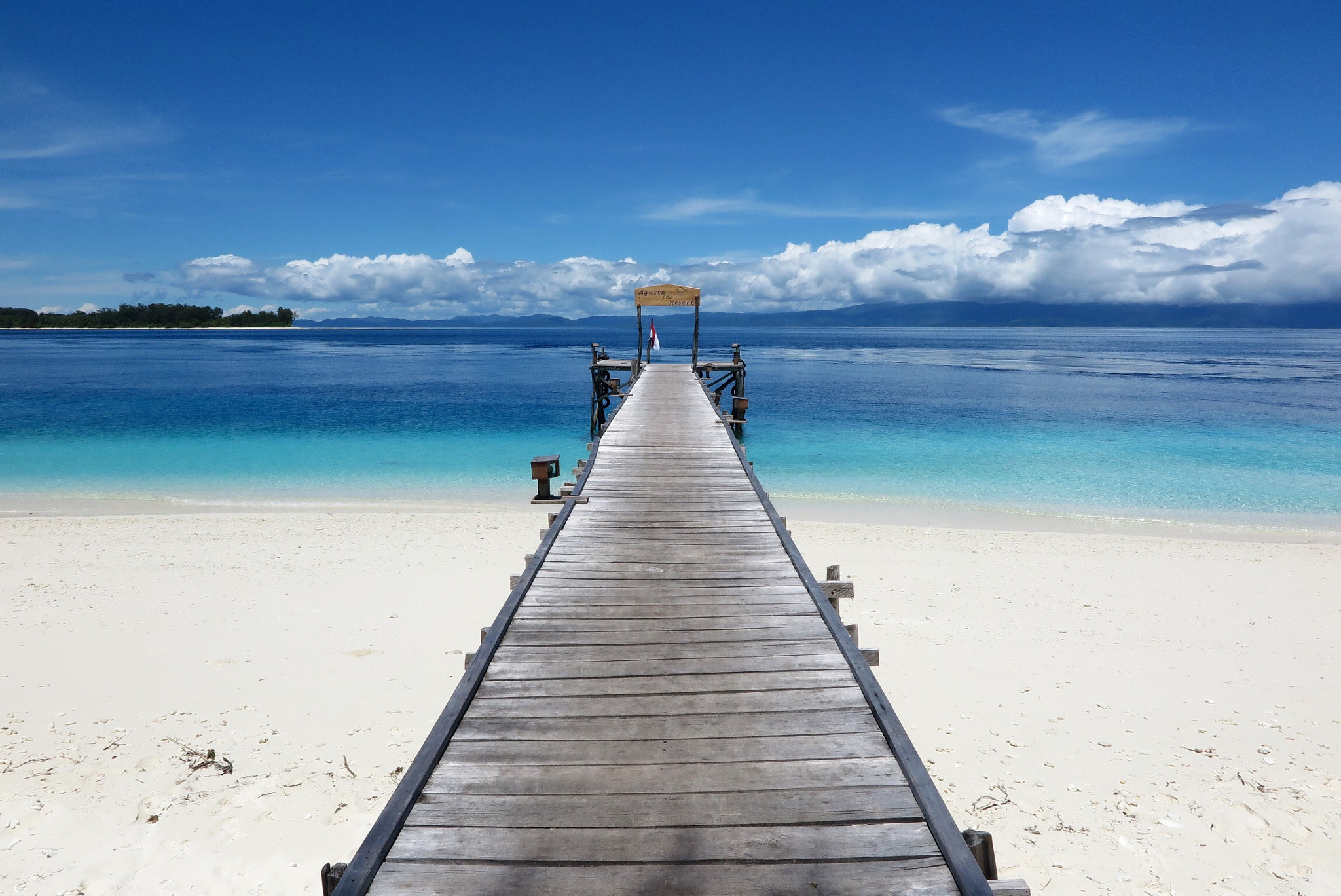 Canon PowerShot G1 X Mark II sample photo. Paradise jetty photography