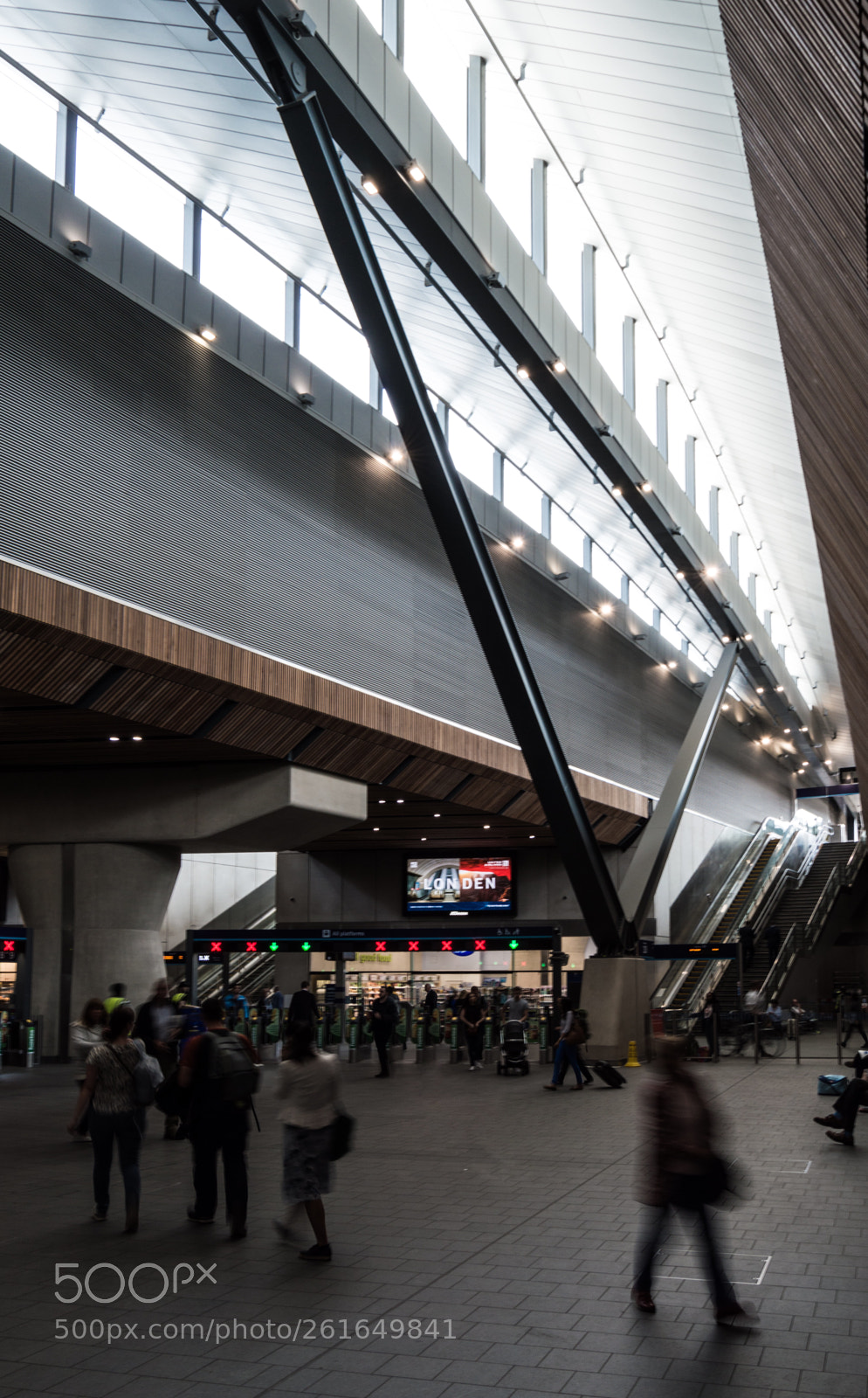 Nikon D3200 sample photo. London bridge station photography