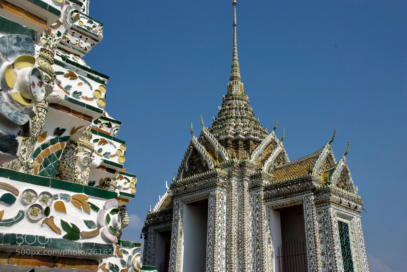 Nikon D80 sample photo. Bangkok temple photography