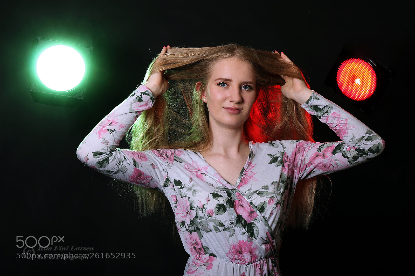 Canon EOS 70D sample photo. Light in hair photography