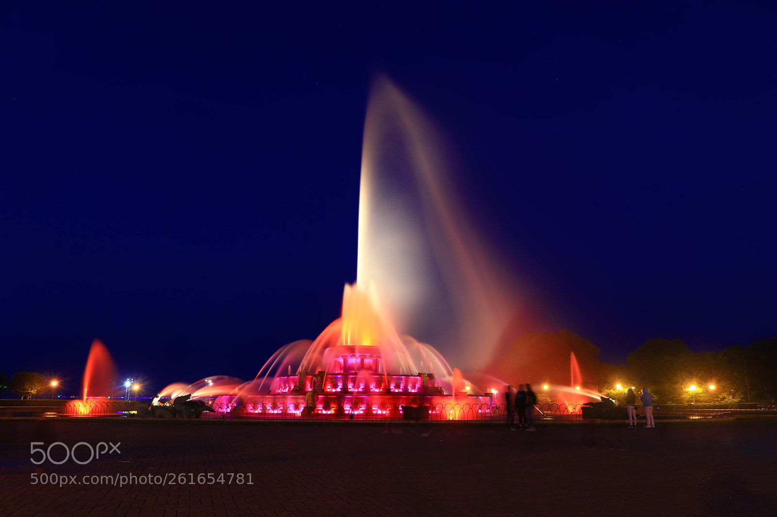 Canon EOS 77D (EOS 9000D / EOS 770D) sample photo. Buckingham fountain chicago photography
