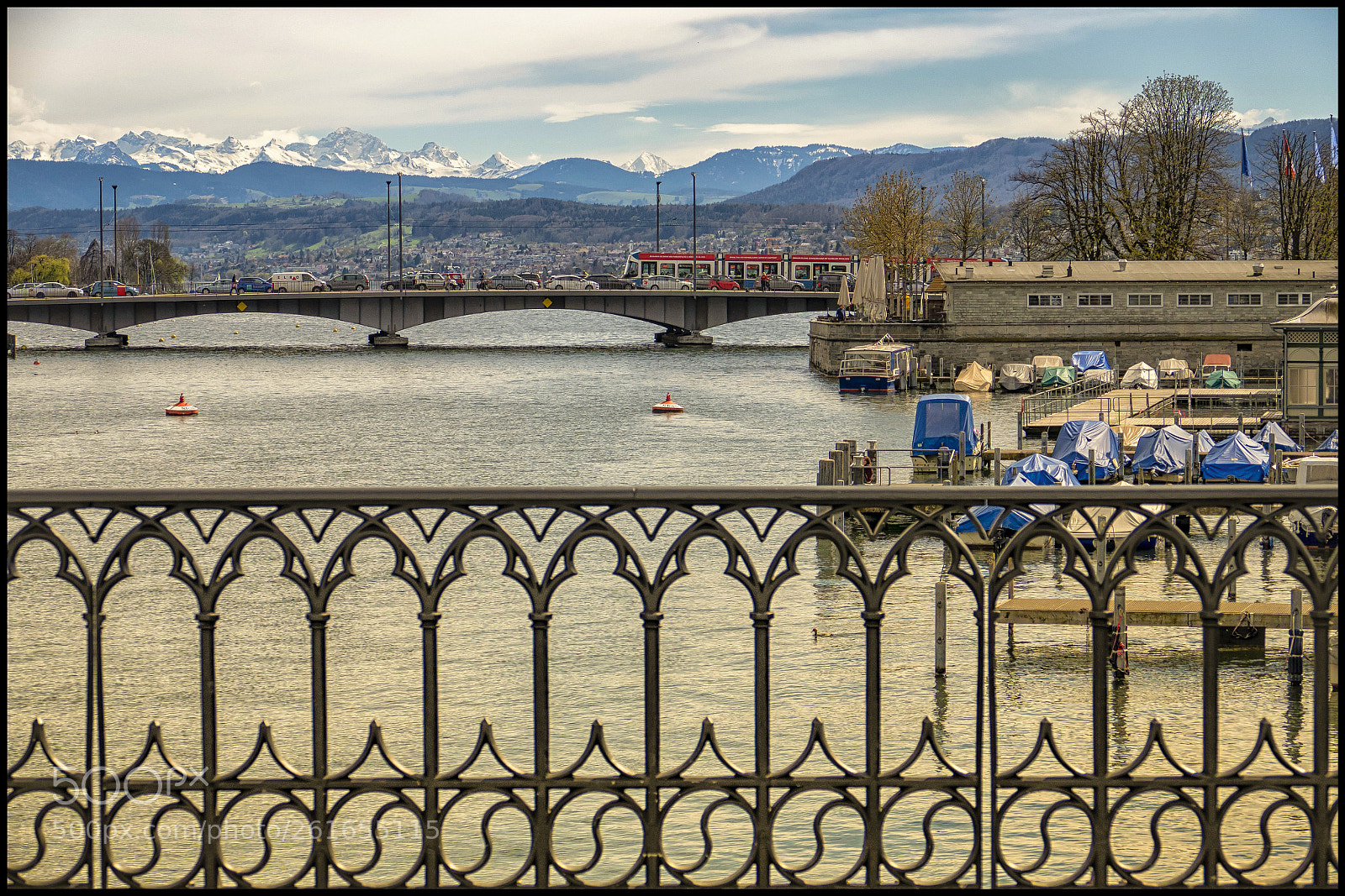 Leica V-Lux (Typ 114) sample photo. Golden hour at zurich.... photography