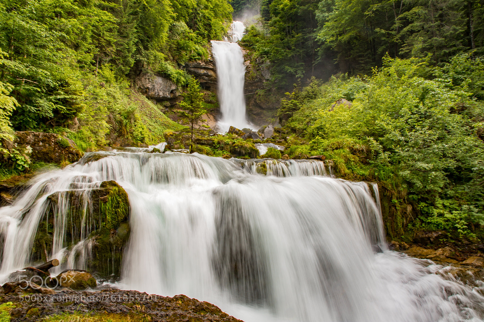 Canon EOS 6D Mark II sample photo. Giessbach falls photography
