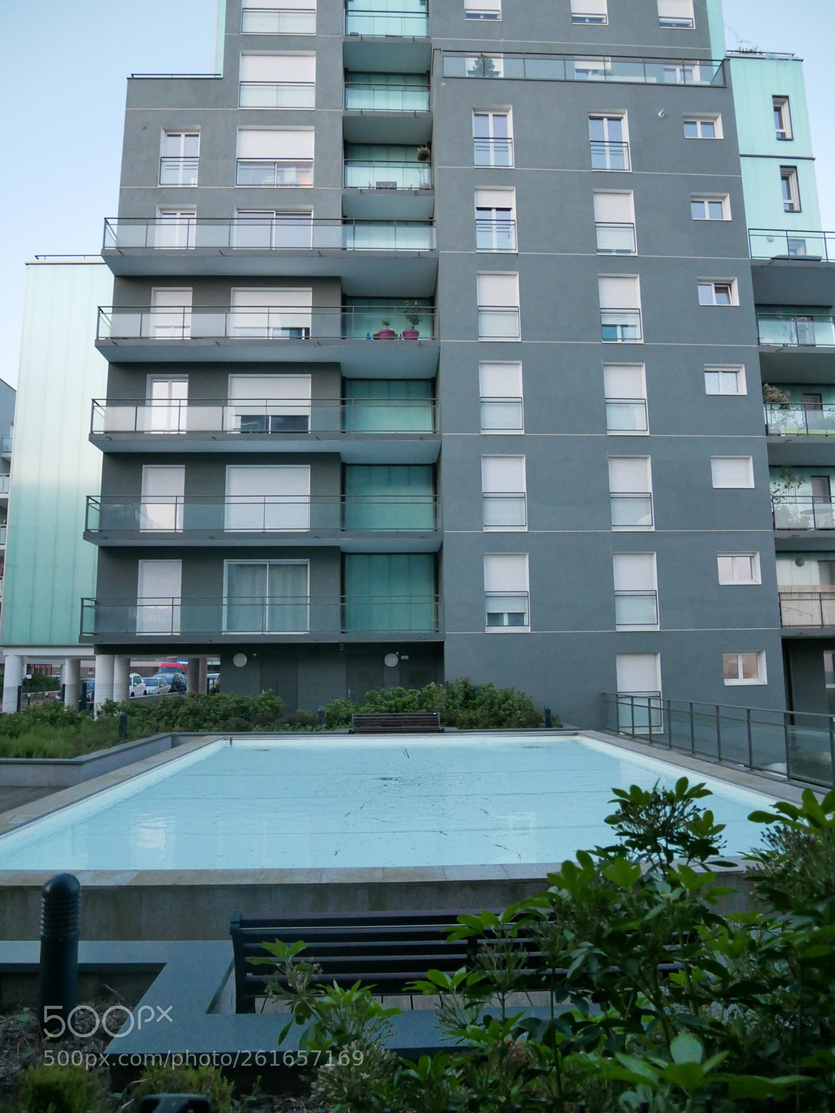 Panasonic Lumix DMC-GX85 (Lumix DMC-GX80 / Lumix DMC-GX7 Mark II) sample photo. Piscine photography