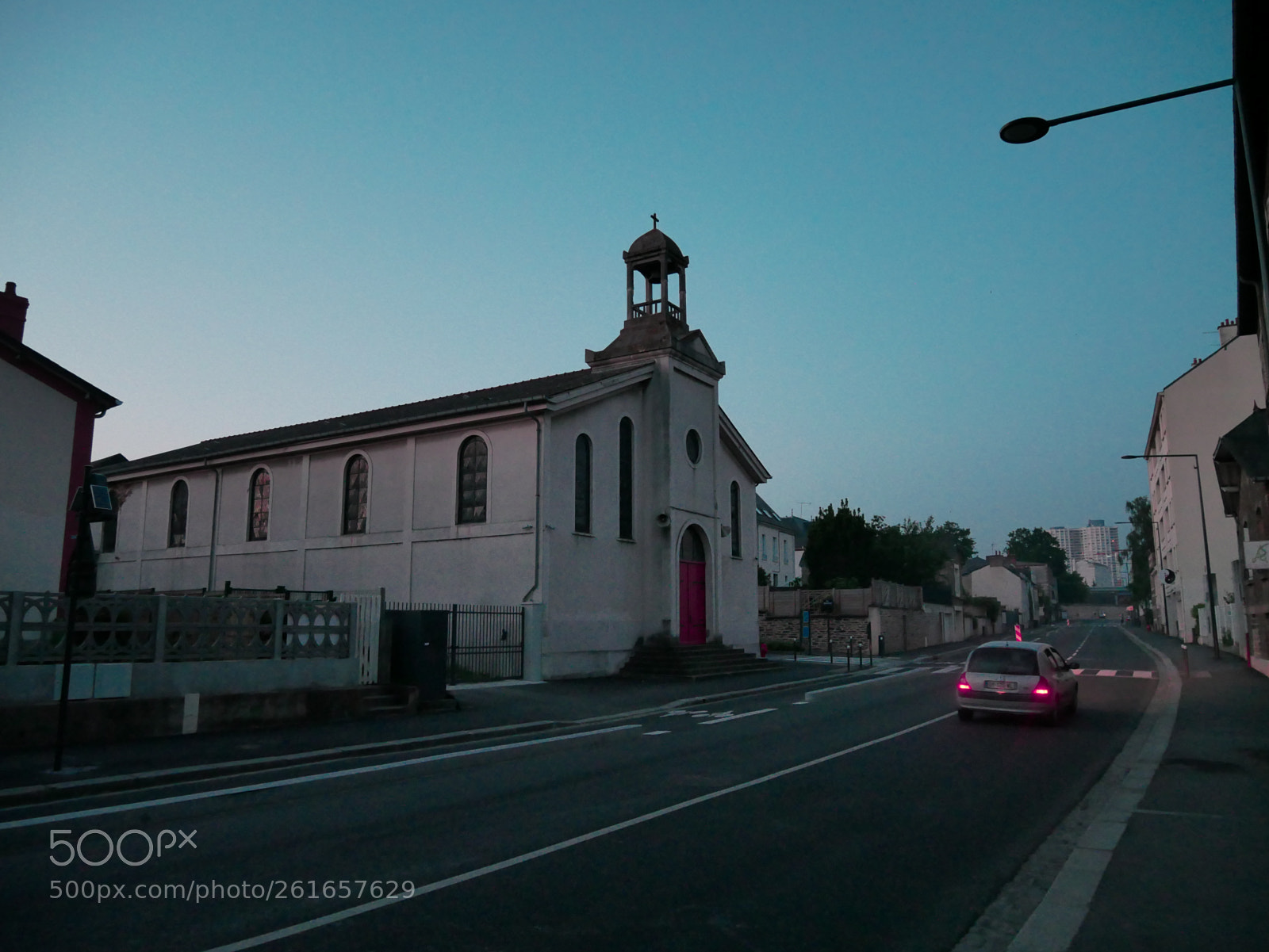 Panasonic Lumix DMC-GX85 (Lumix DMC-GX80 / Lumix DMC-GX7 Mark II) sample photo. Eglise photography