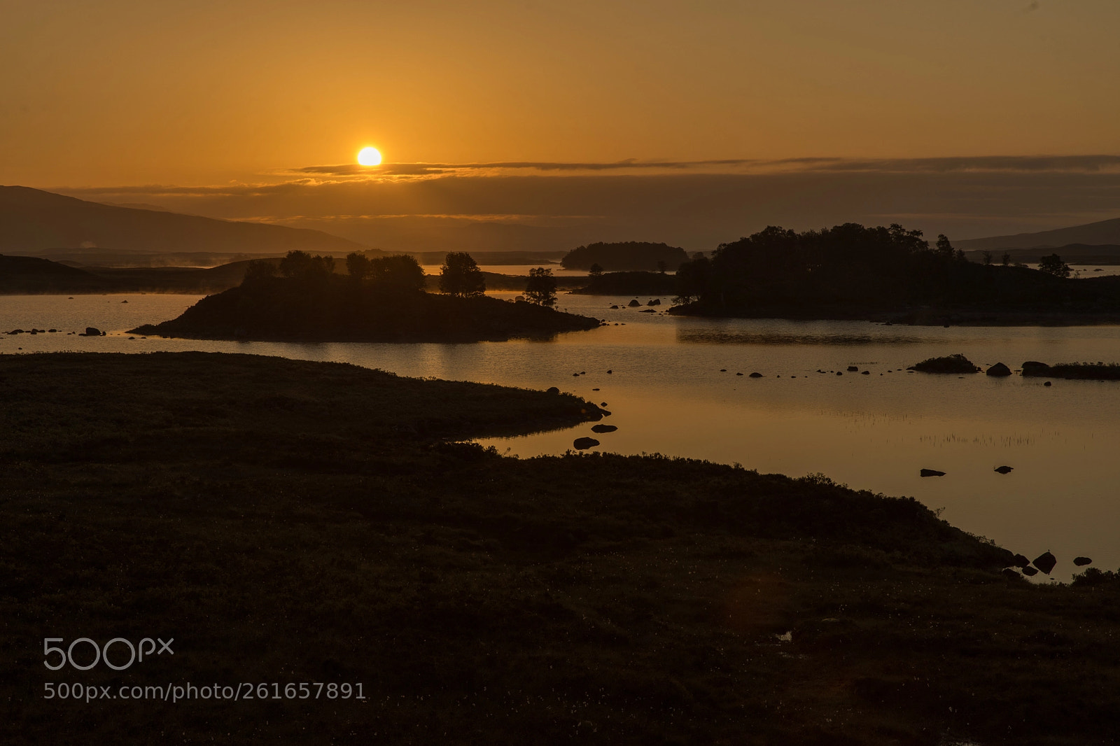 Canon EOS 5D Mark IV sample photo. Sunrise in rannoch moor photography