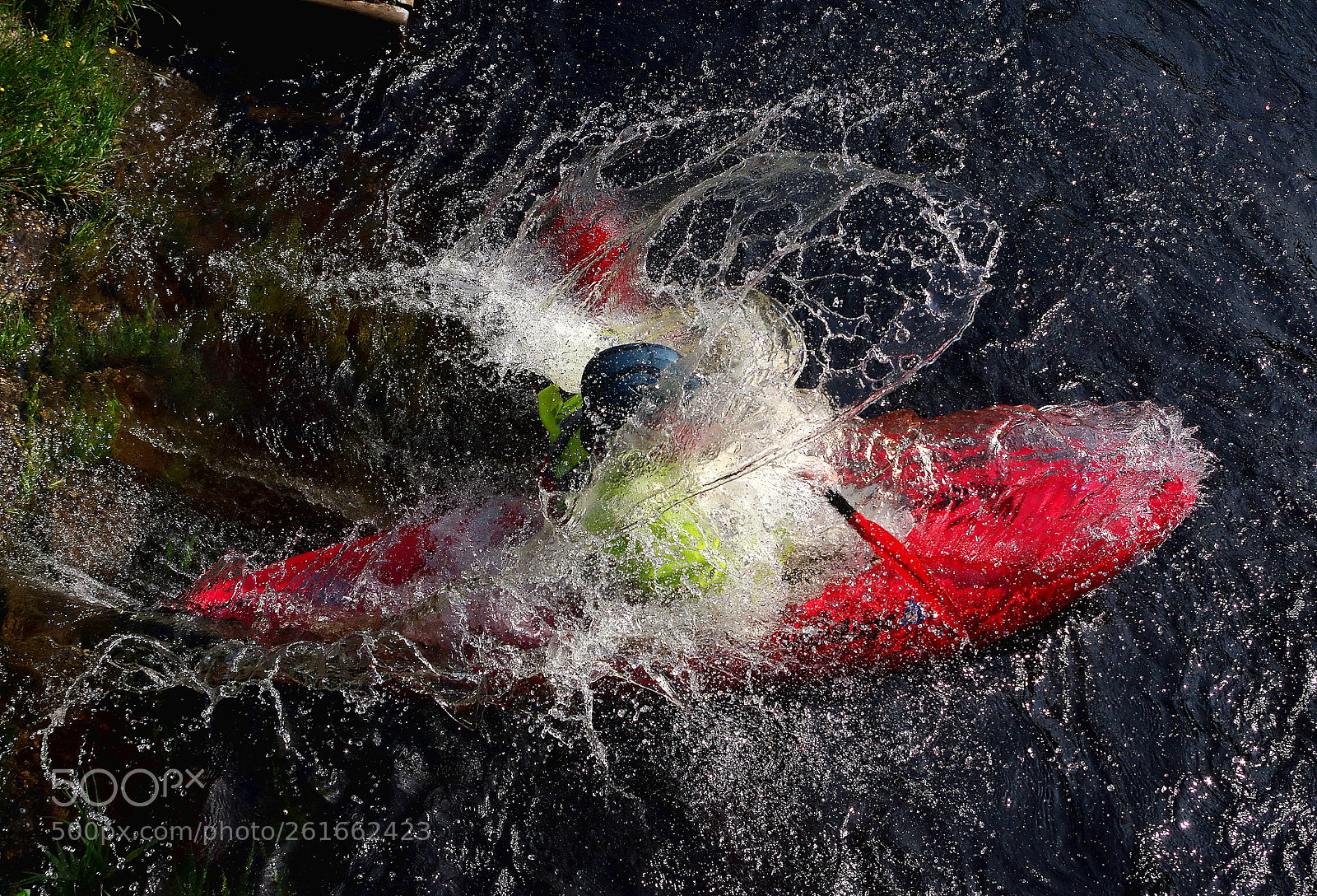 Pentax K-3 + smc PENTAX-DA L 18-55mm F3.5-5.6 AL WR sample photo. Kayaker photography