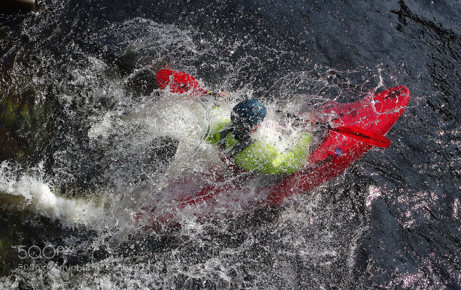 Pentax K-3 + smc PENTAX-DA L 18-55mm F3.5-5.6 AL WR sample photo. Kayaker photography