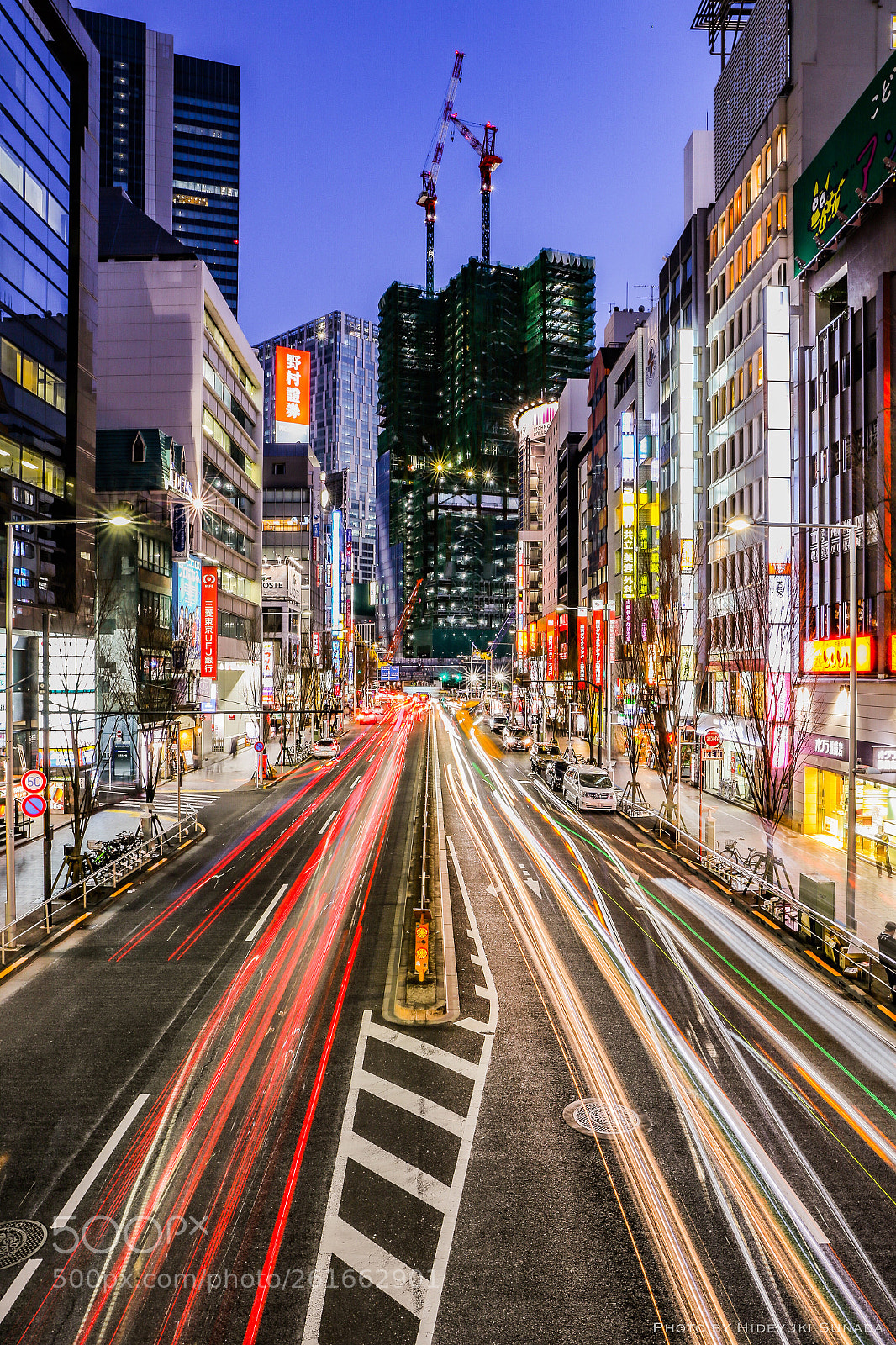 Canon EOS 6D sample photo. Meiji-dori street photography